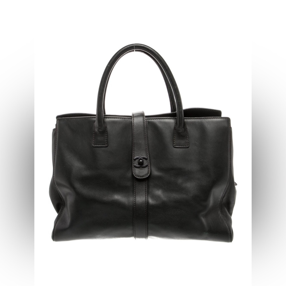 CHANEL Black Leather Top-Handle Tote